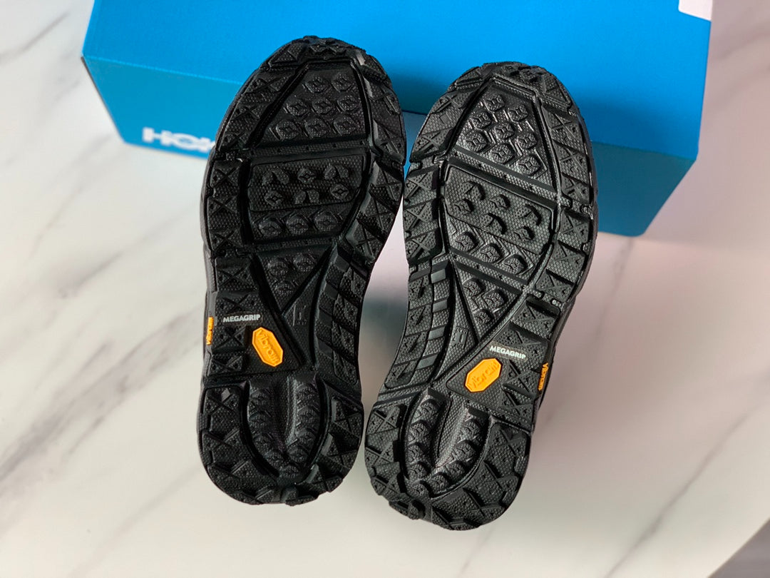 Hoka Ultra Low Gore-Tex Black