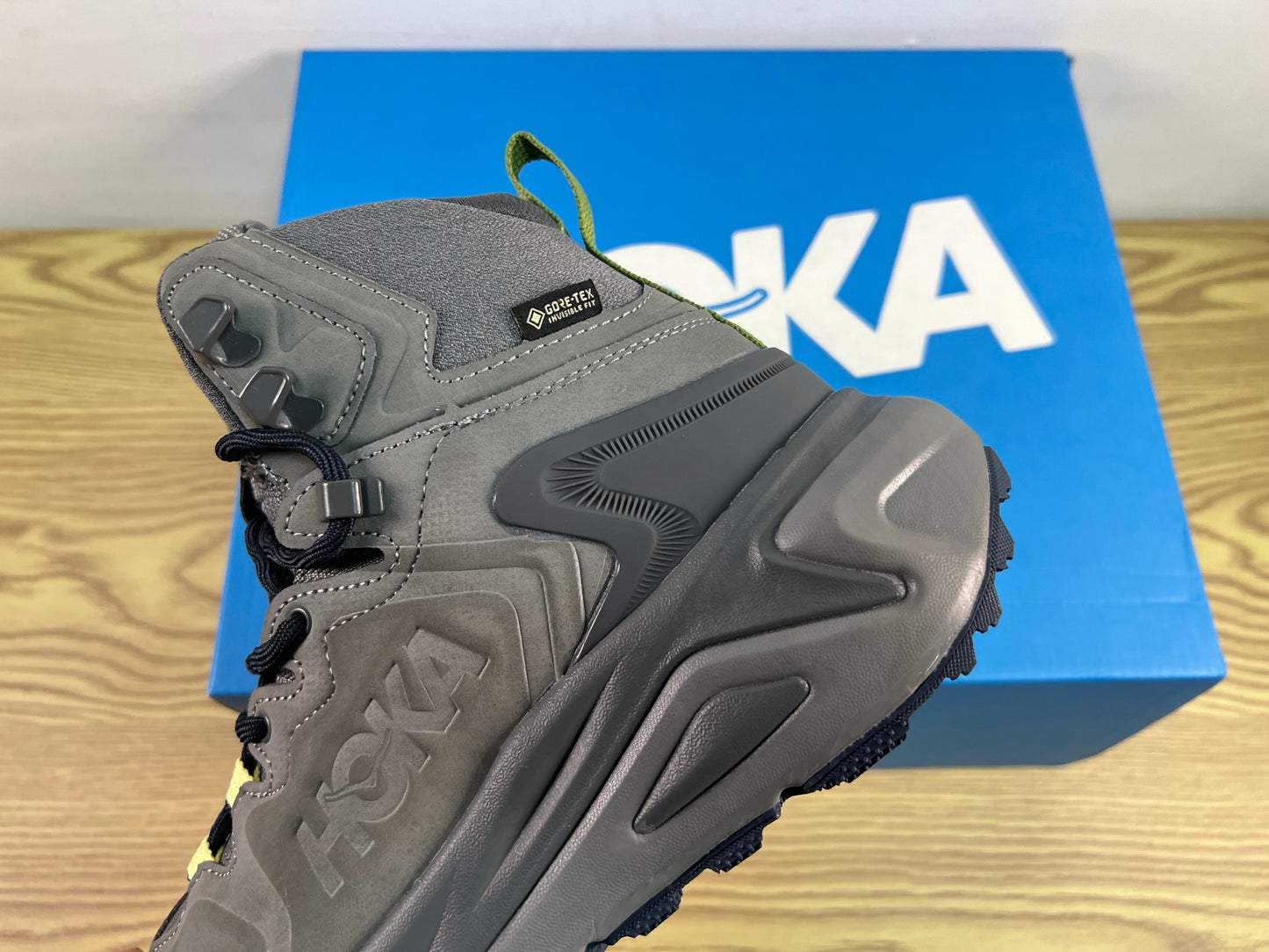 Hoka M Kaha 3 GTX Hiking Boot Charcoal Gray