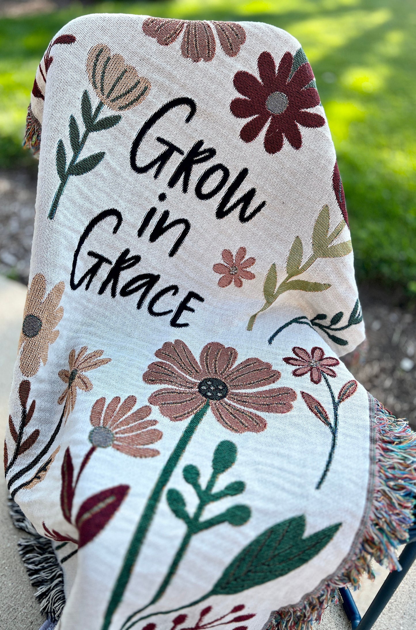 FLORAL Throw Blanket Wall Art Woven Tapestry, Grow in Grace Inspirational Quote, Christian Gift Mom, Daughter, Sister, Niece Housewarming