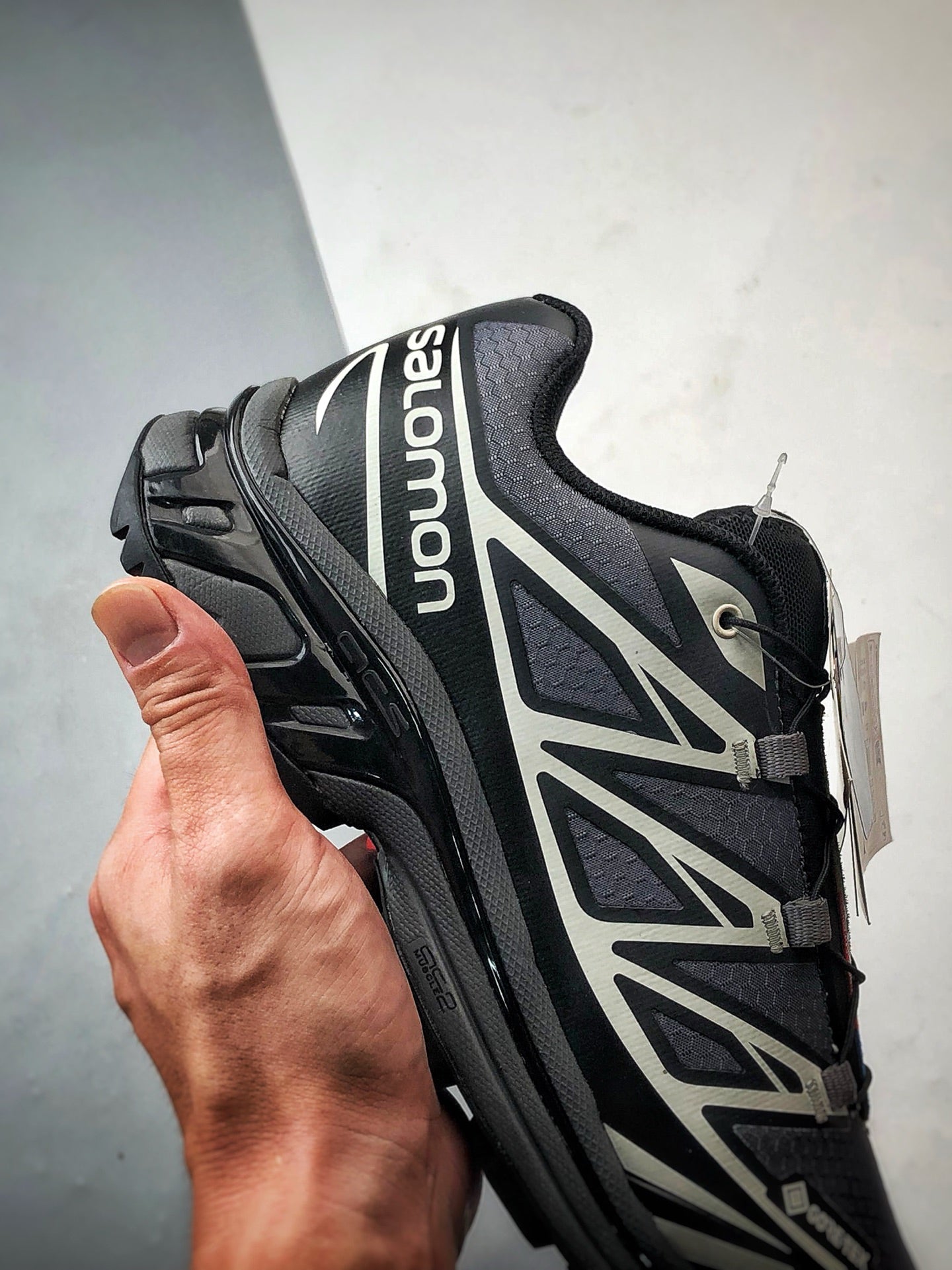 Salomon XT-6 GORE-TEX “Black Ebony Lunar Rock”