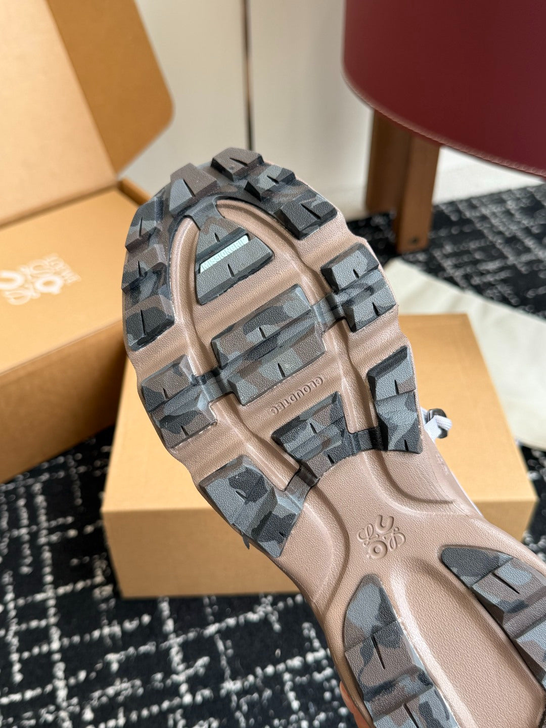 Unisex On Loewe Cloudtilt Light Grey Waterproof Outdoor Hiking Sneakers Cloud Cushion Casual Trail Trainers