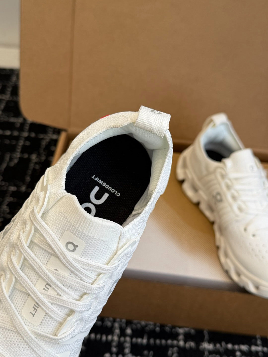 On Cloudswift 4 All White Mesh Jogging Training Sneakers