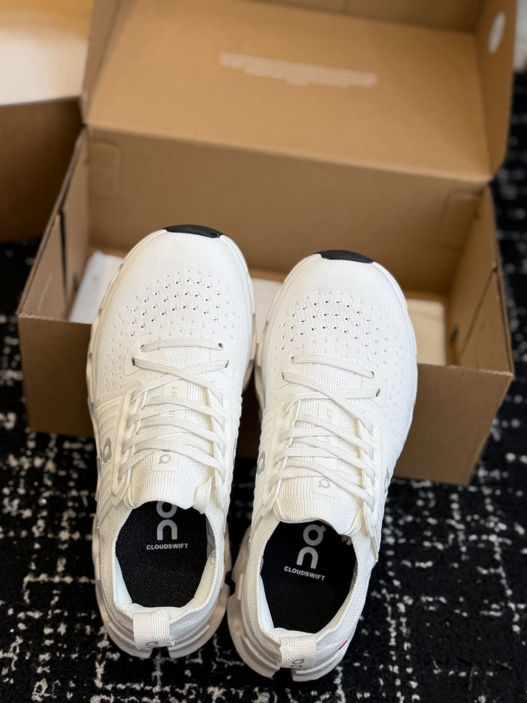 On Cloudswift 4 All White Mesh Jogging Training Sneakers