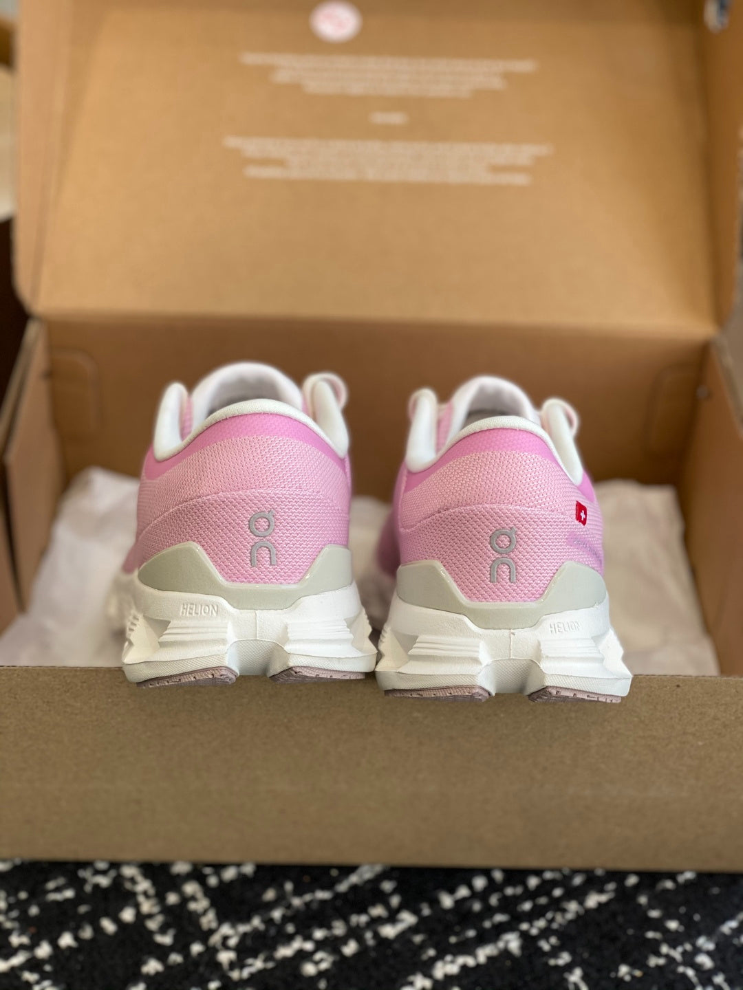 On Cloud X Pink Mesh Jogging Training Sneakers