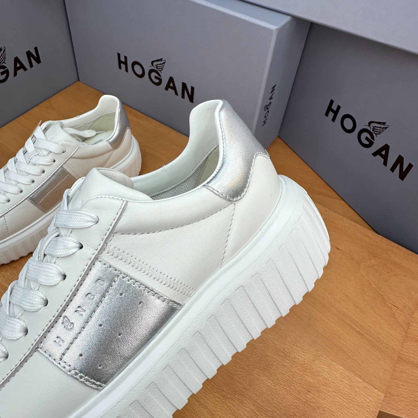 Ladies HOGAN White Silver Patchwork Cow Leather Grooved Thick Platform Elevator Casual Trainers