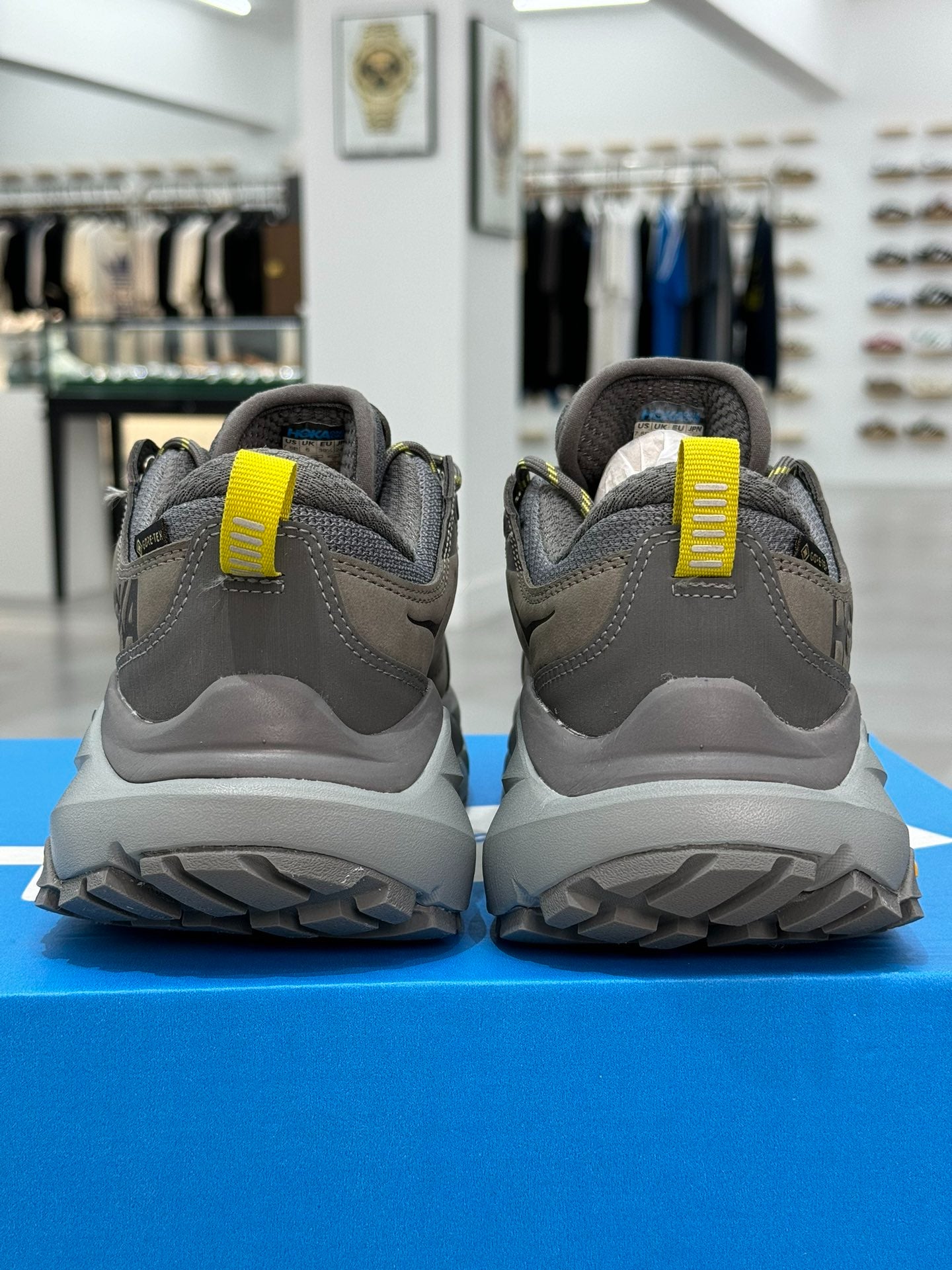 HOKA Kaha Low GORE-TEX Elite Terrain System Grey