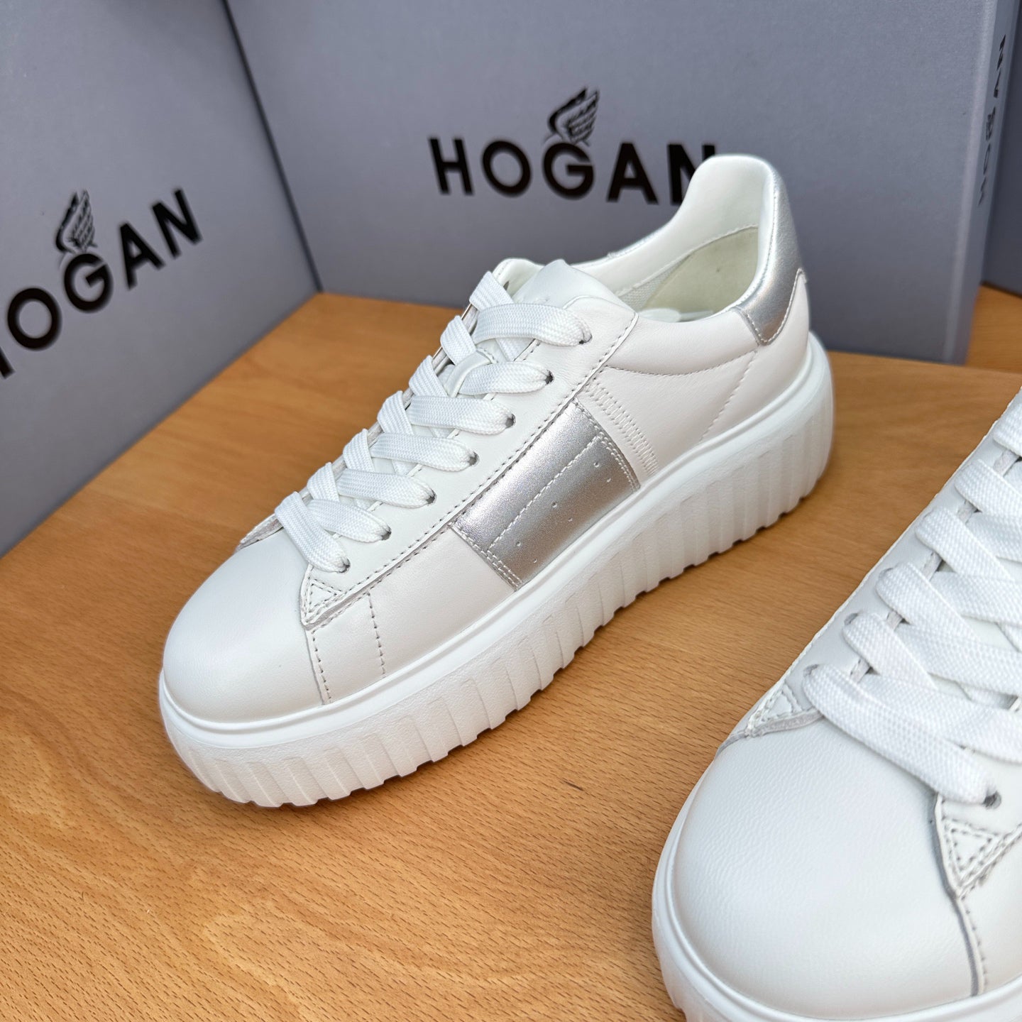 Ladies HOGAN White Silver Patchwork Cow Leather Grooved Thick Platform Elevator Casual Trainers