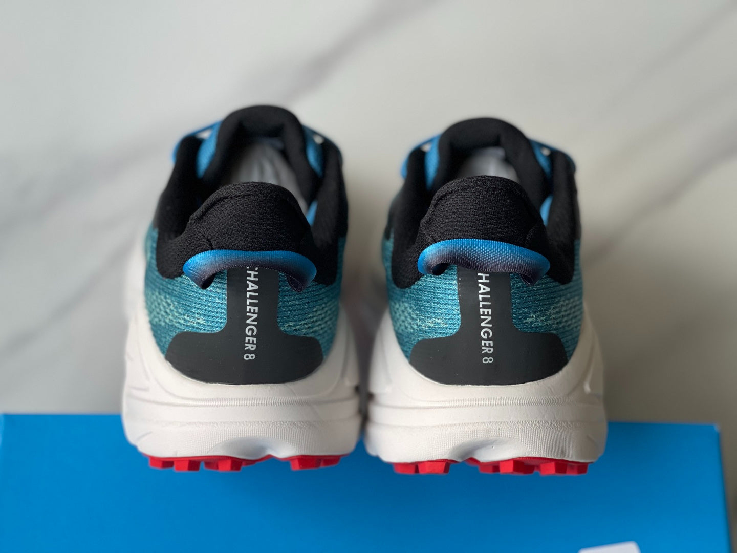 HOKA Challenger 8 Lake Blue