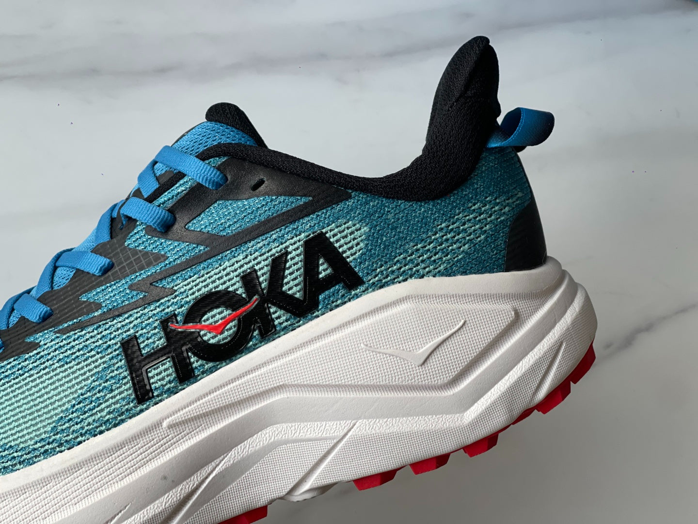 HOKA Challenger 8 Lake Blue
