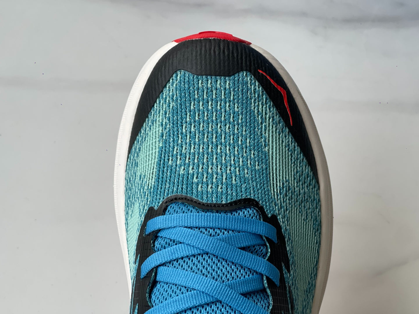 HOKA Challenger 8 Lake Blue