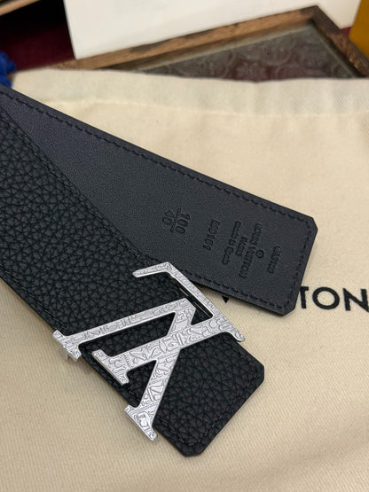 LV Black Leather 40mm Belt with Gold Engraved LV Buckle