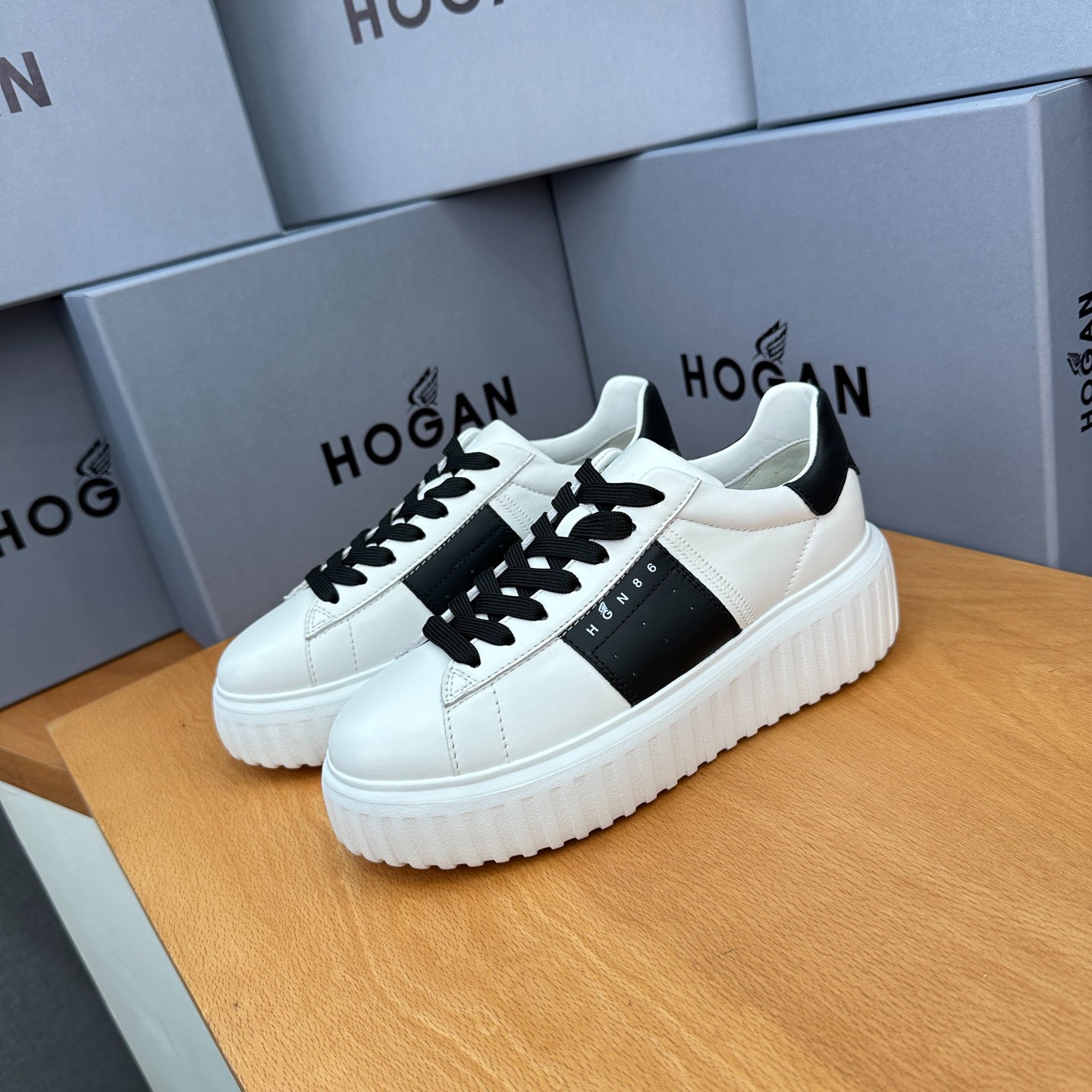 HOGAN White & Black Leather Ridged Platform Casual Sneakers