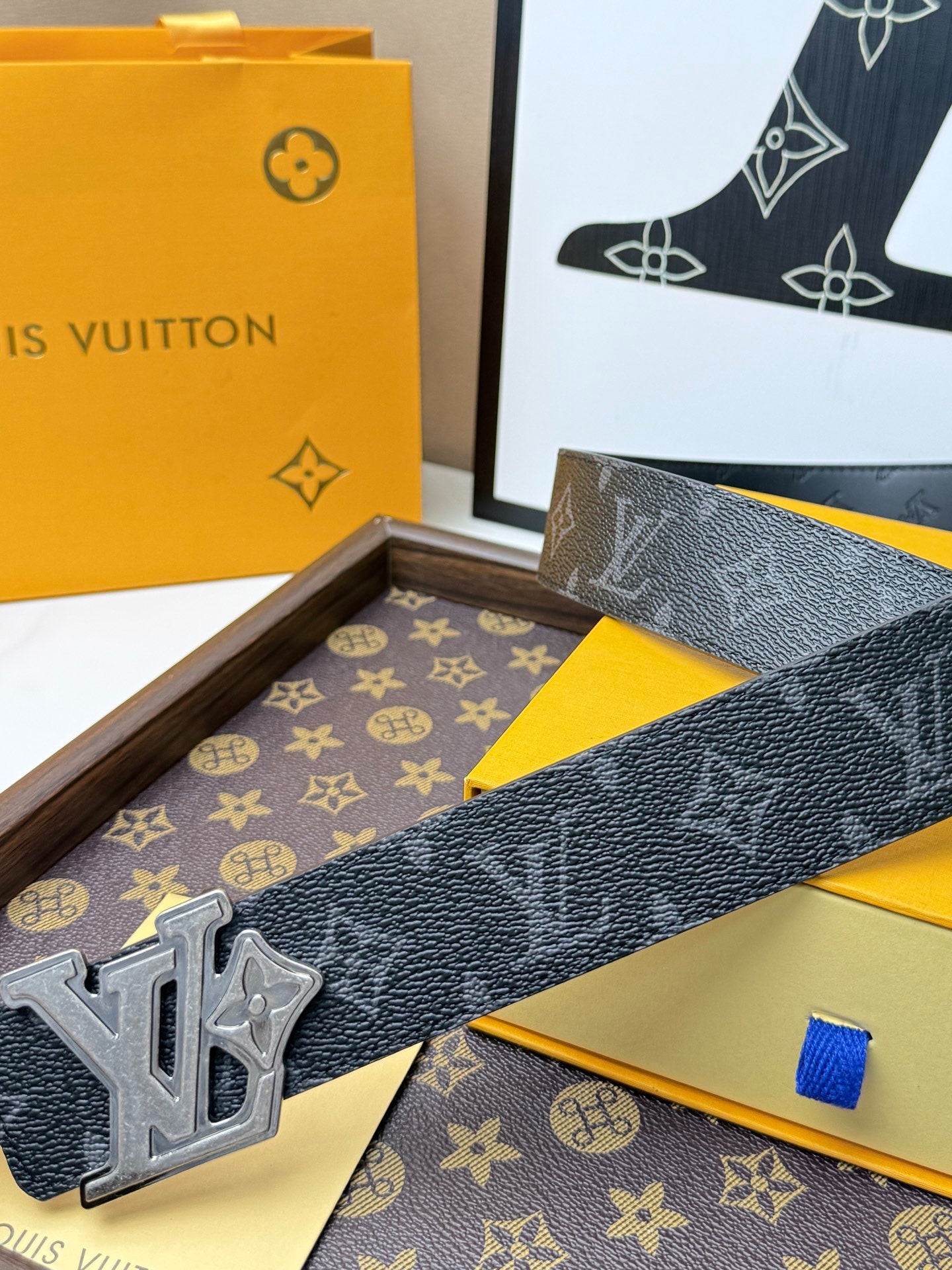 LV Monogram Eclipse Flower Buckle 40mm Belt