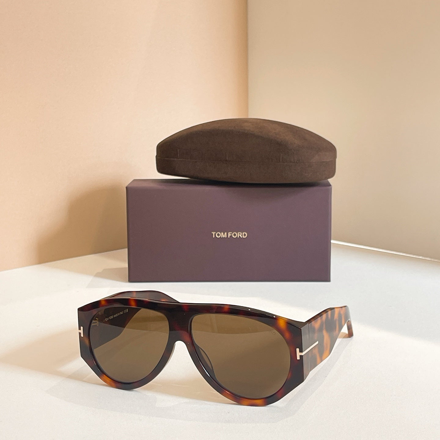 Tom Ford Aviator-Style Tortoiseshell Sunglasses with Orange Lenses