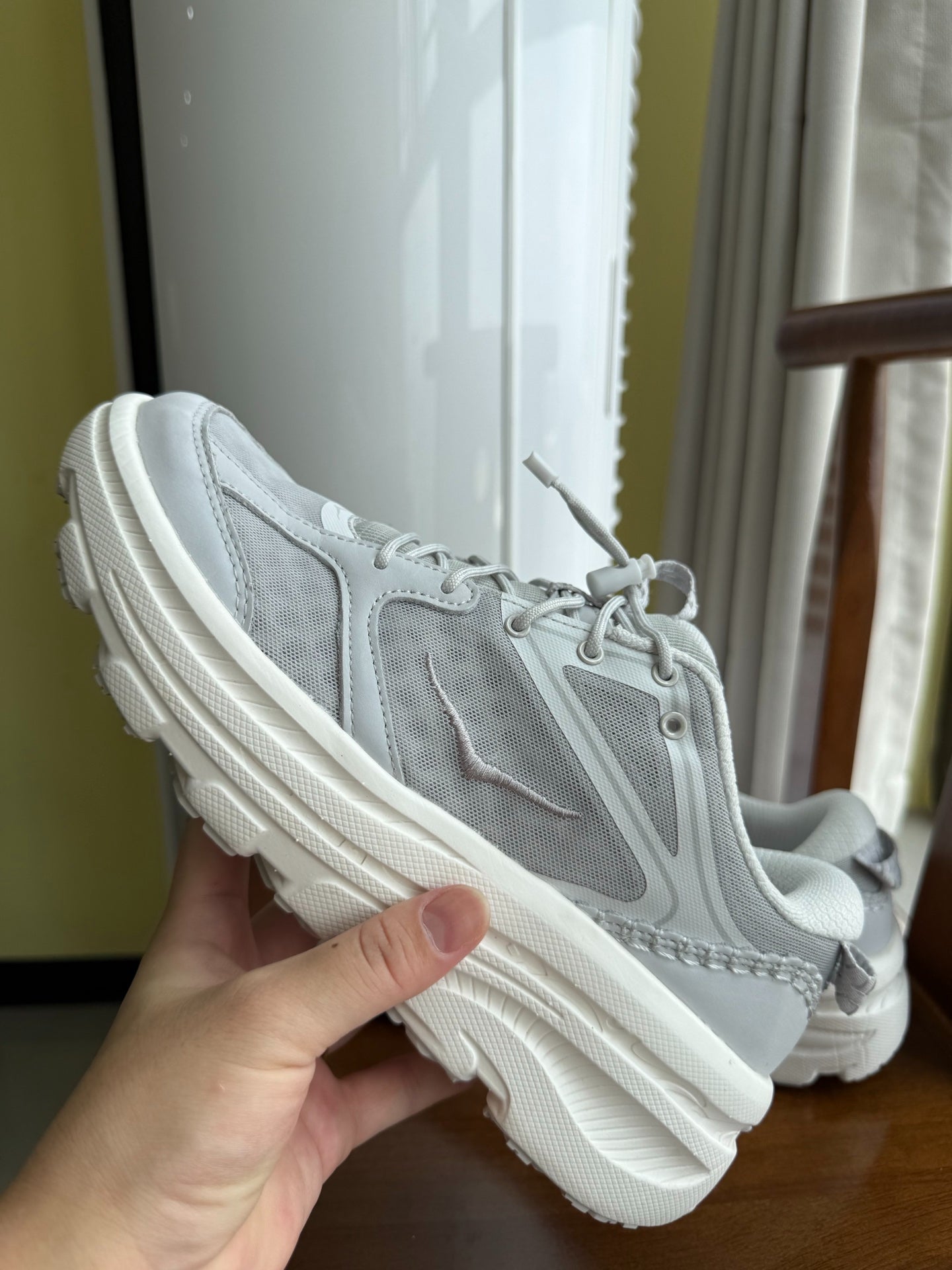 Hoka One One Bondi B3LS cosmic grey / white