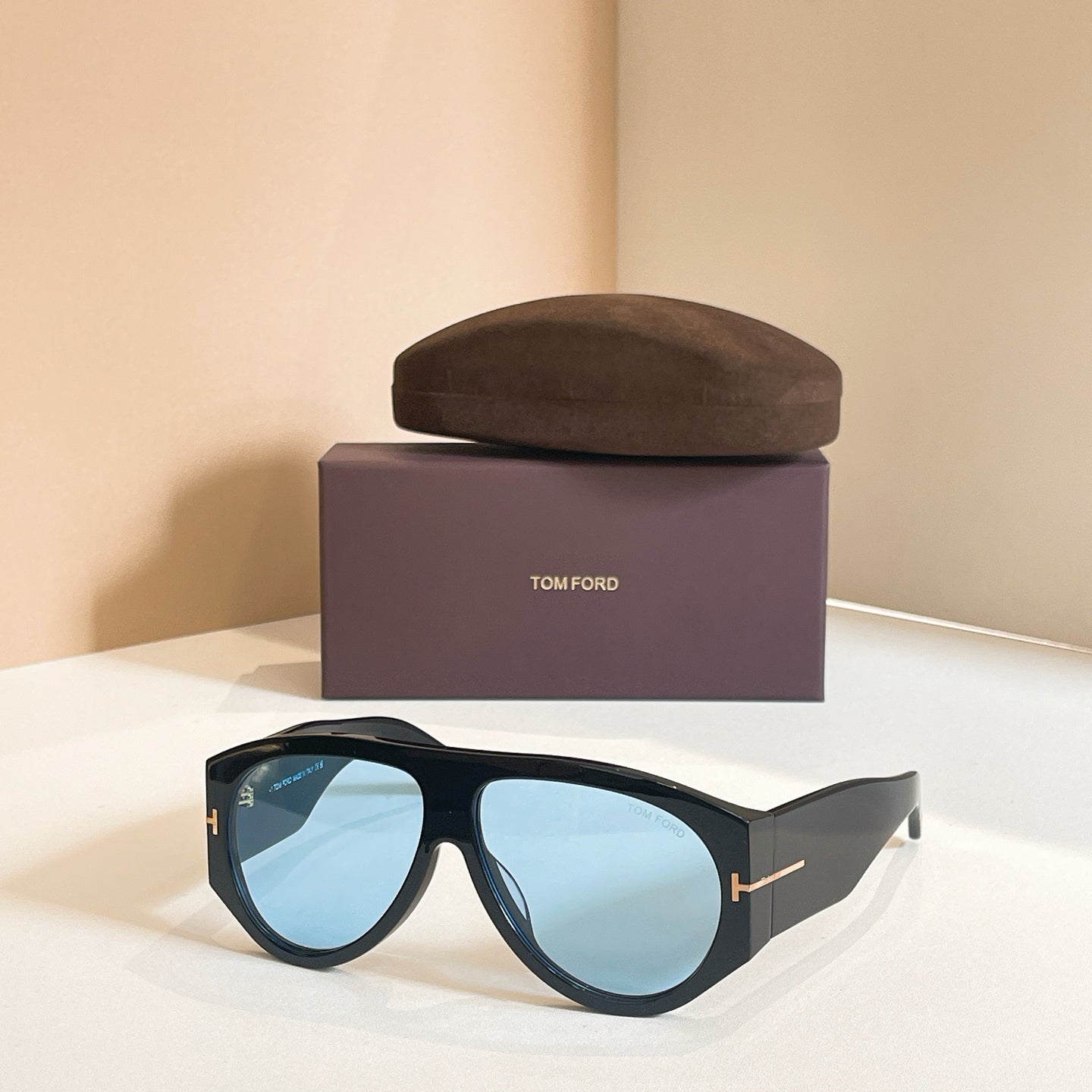 Tom Ford Aviator-Style Tortoiseshell Sunglasses with Orange Lenses