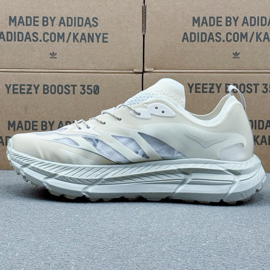 Hoka Mafate Speed 4 Lite Truffle Salt | Vintage Yellow