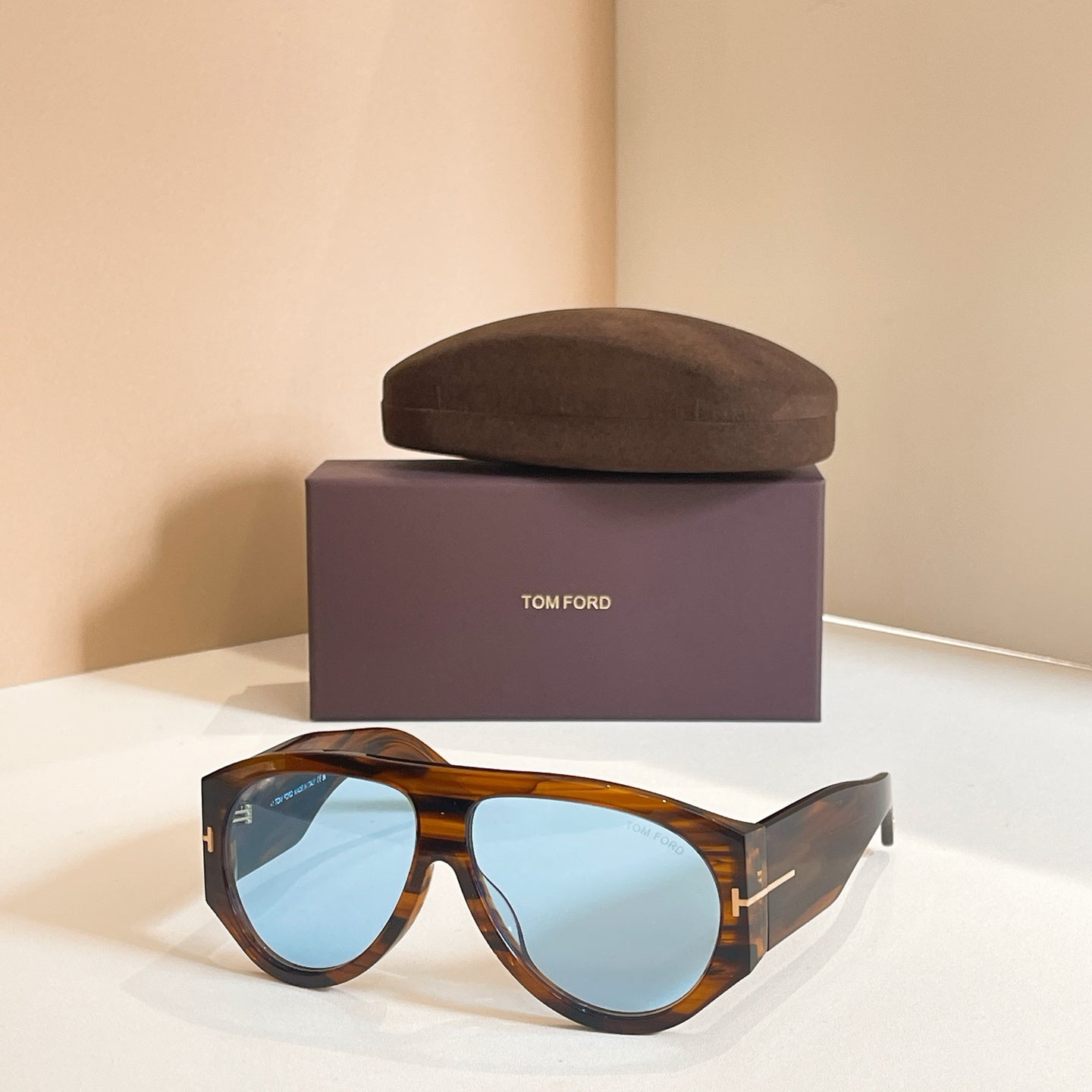 Tom Ford Aviator-Style Tortoiseshell Sunglasses with Orange Lenses