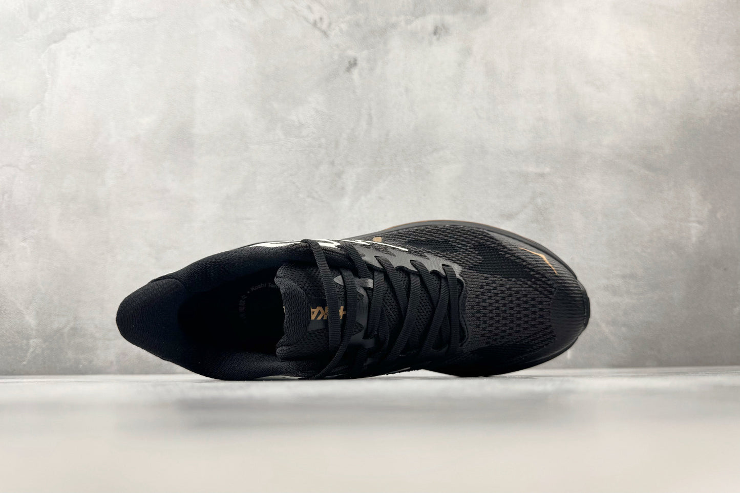 HOKA ONE ONE Challenger 7 "Black / Gold" Trail Running Shoes