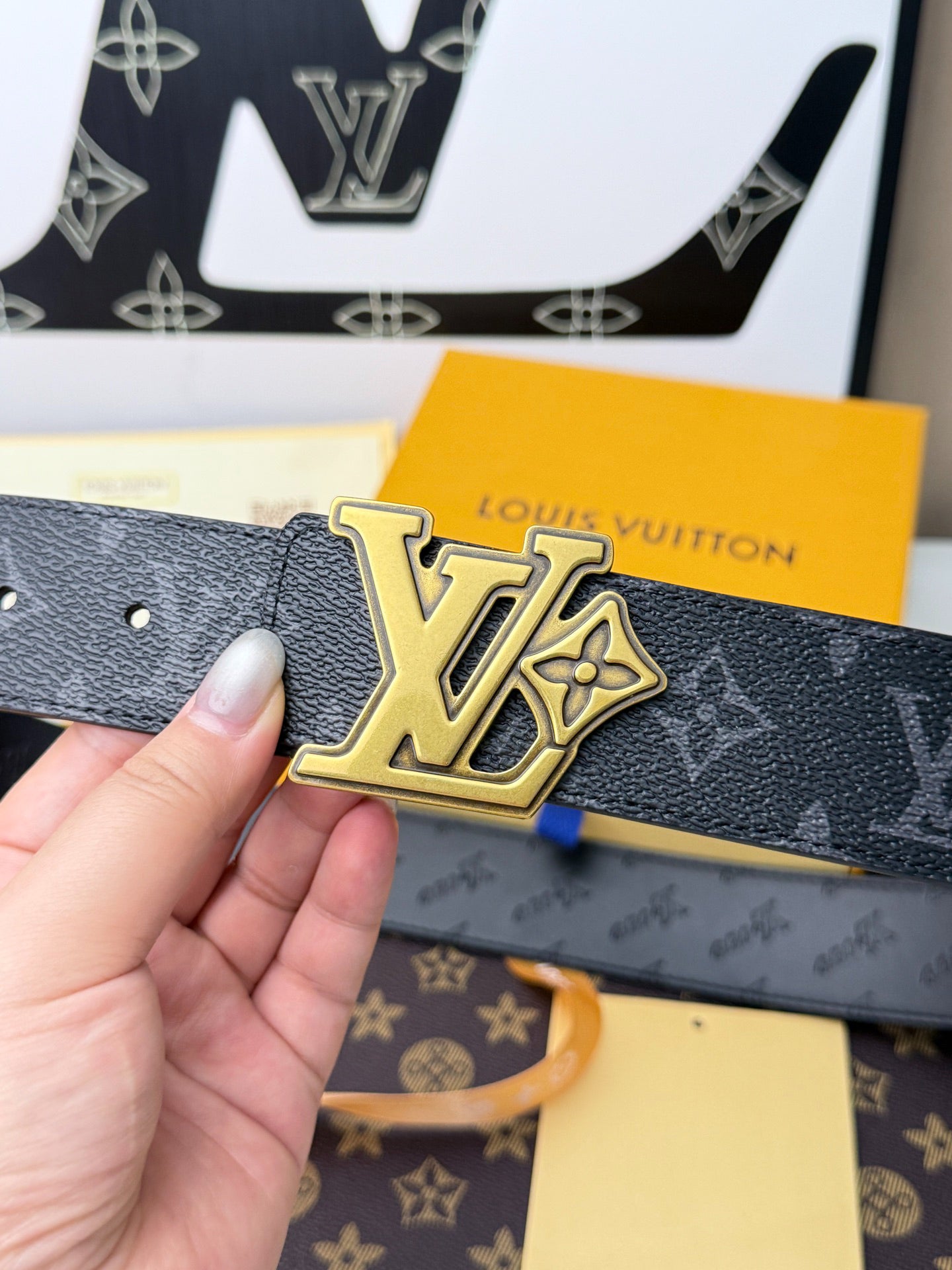 LV Monogram Eclipse Flower Buckle 40mm Belt