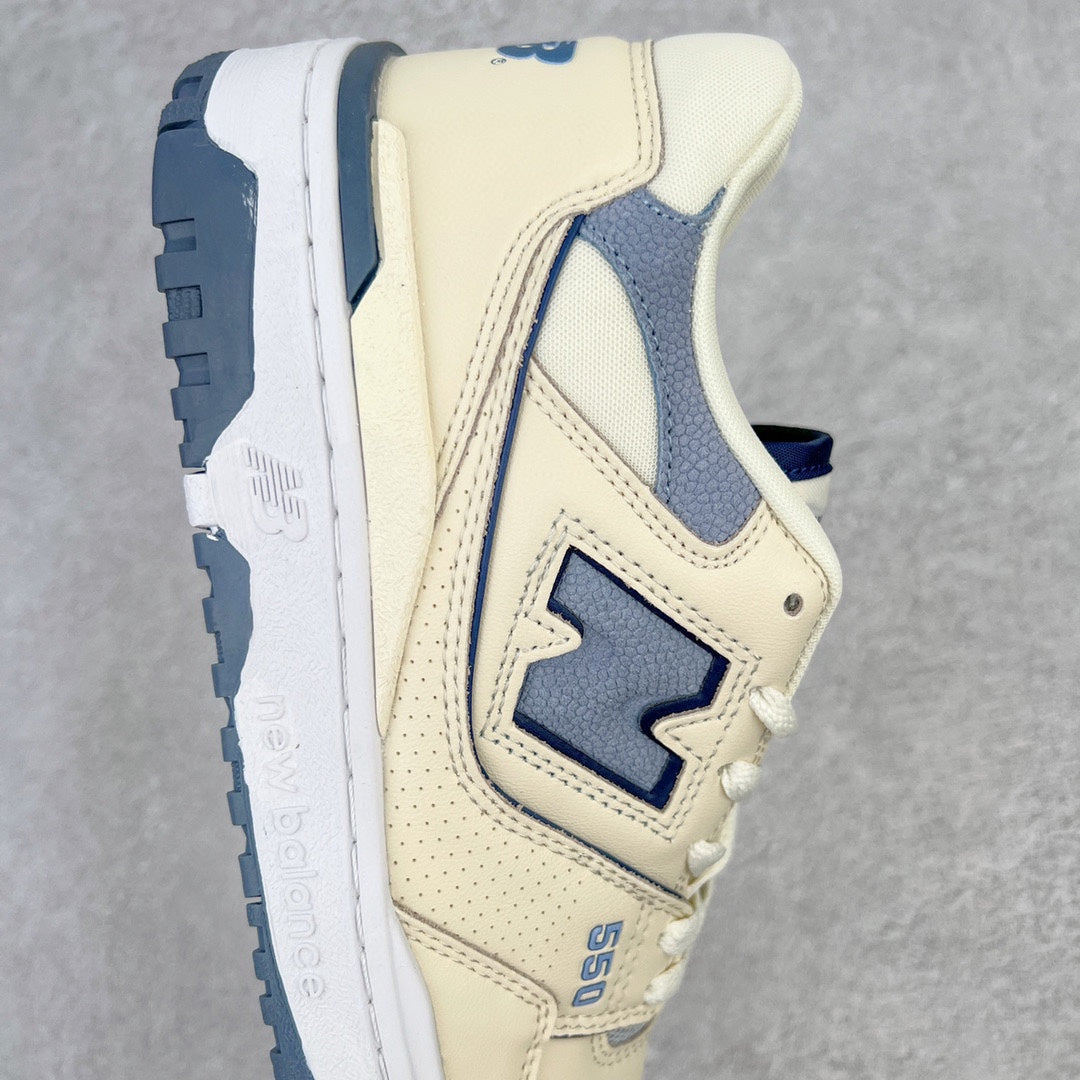 New Balance 550 Sneakers