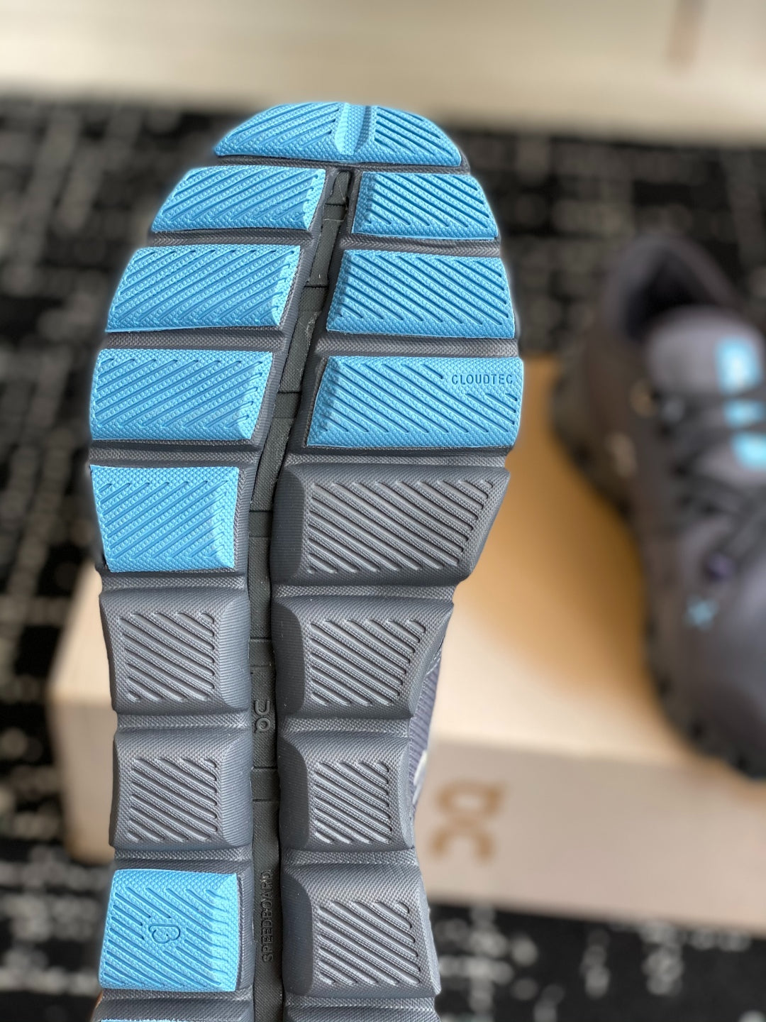 Cloudsurfer Cushioned Running Sneakers Dark Gray Sky Blue Breathable Mesh Sport Shoes Unisex