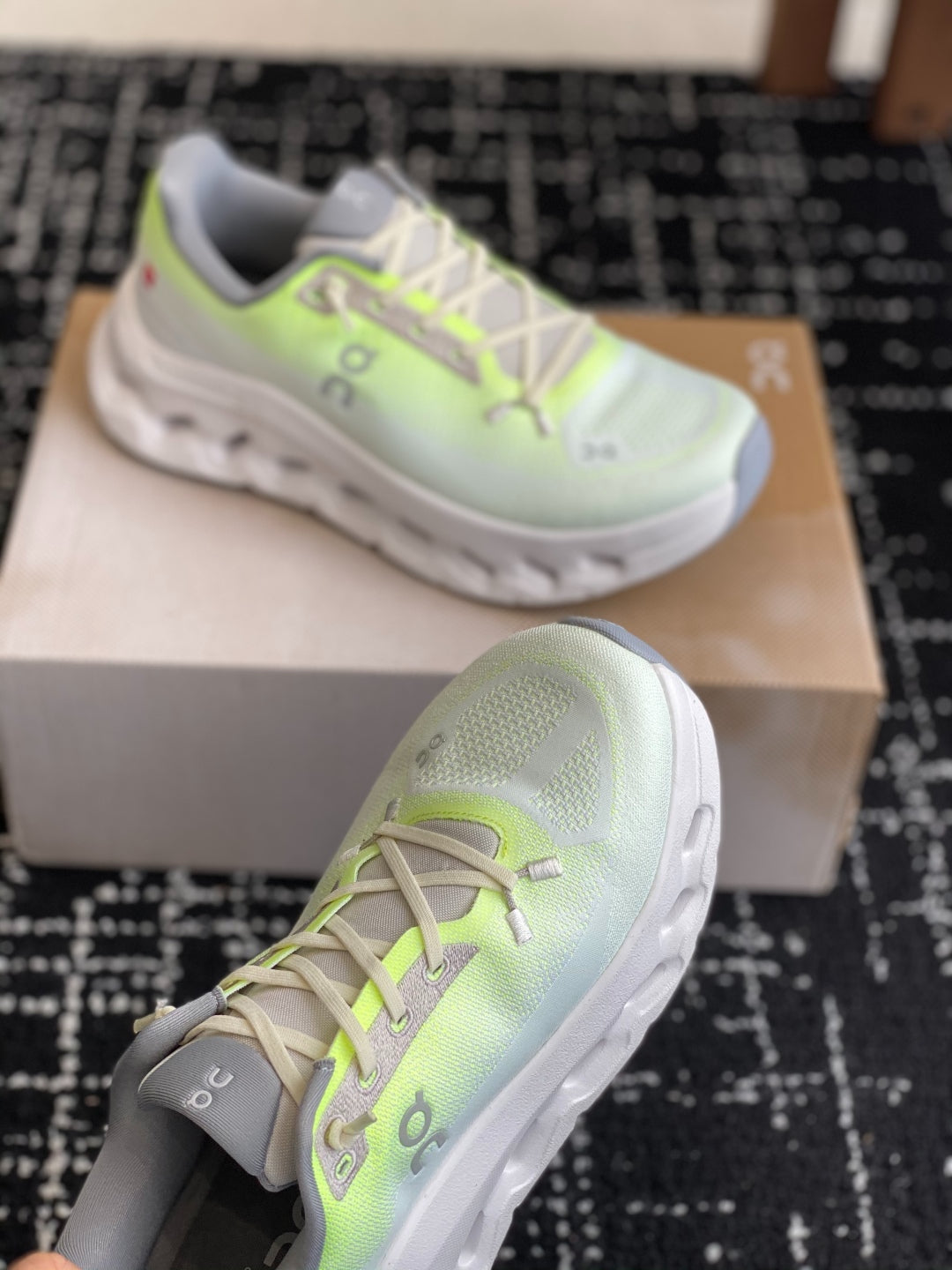 Cloudtilt Cushioned Running Sneakers White Neon Yellow Gradient Breathable Mesh Sport Shoes Unisex