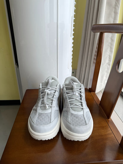 Hoka One One Bondi B3LS cosmic grey / white
