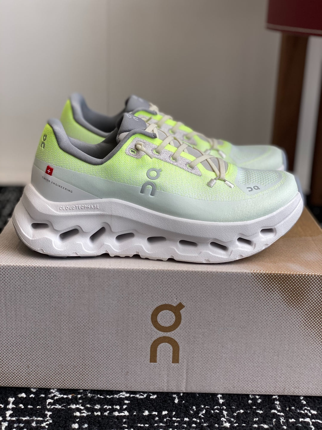 Cloudtilt Cushioned Running Sneakers White Neon Yellow Gradient Breathable Mesh Sport Shoes Unisex
