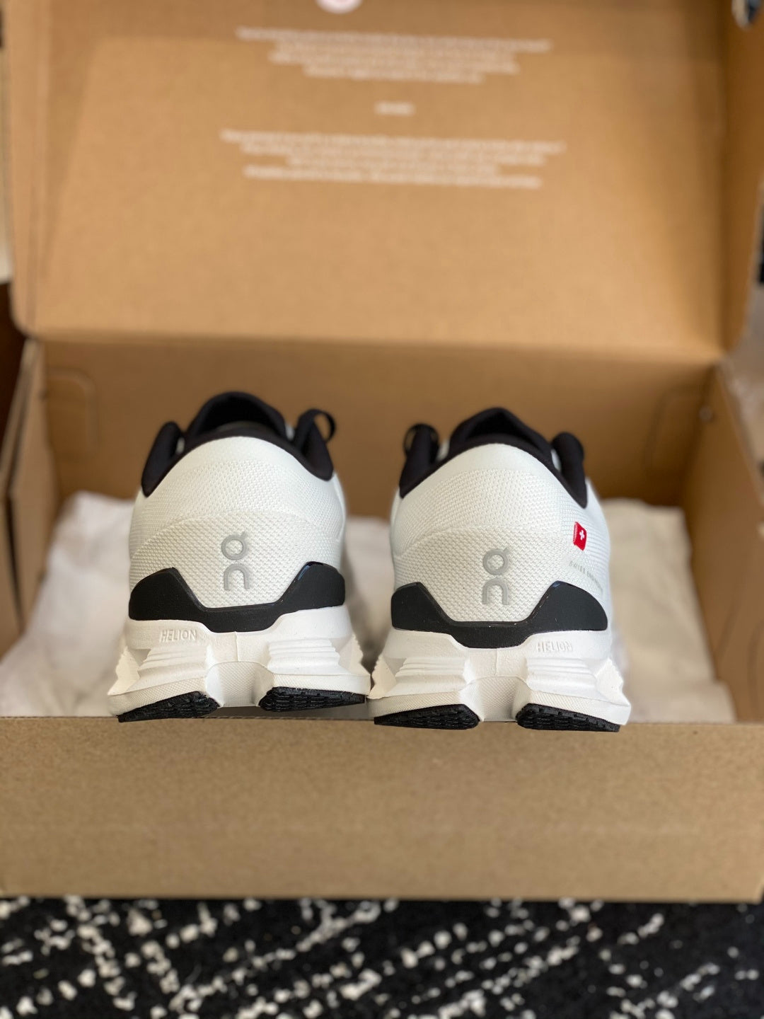 On Cloud X White Black Mesh Cross Training Jogging Sneakers
