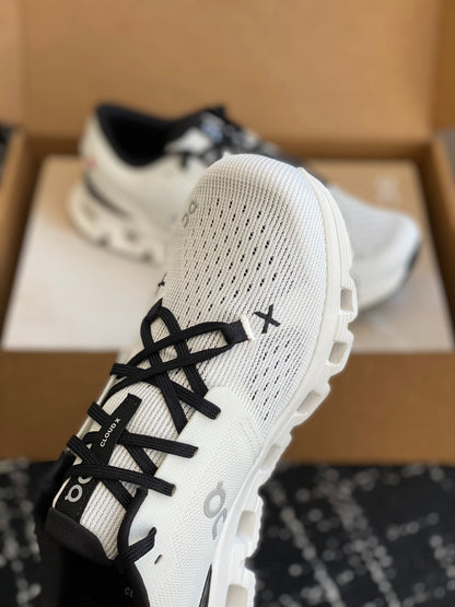 On Cloud X White Black Mesh Cross Training Jogging Sneakers