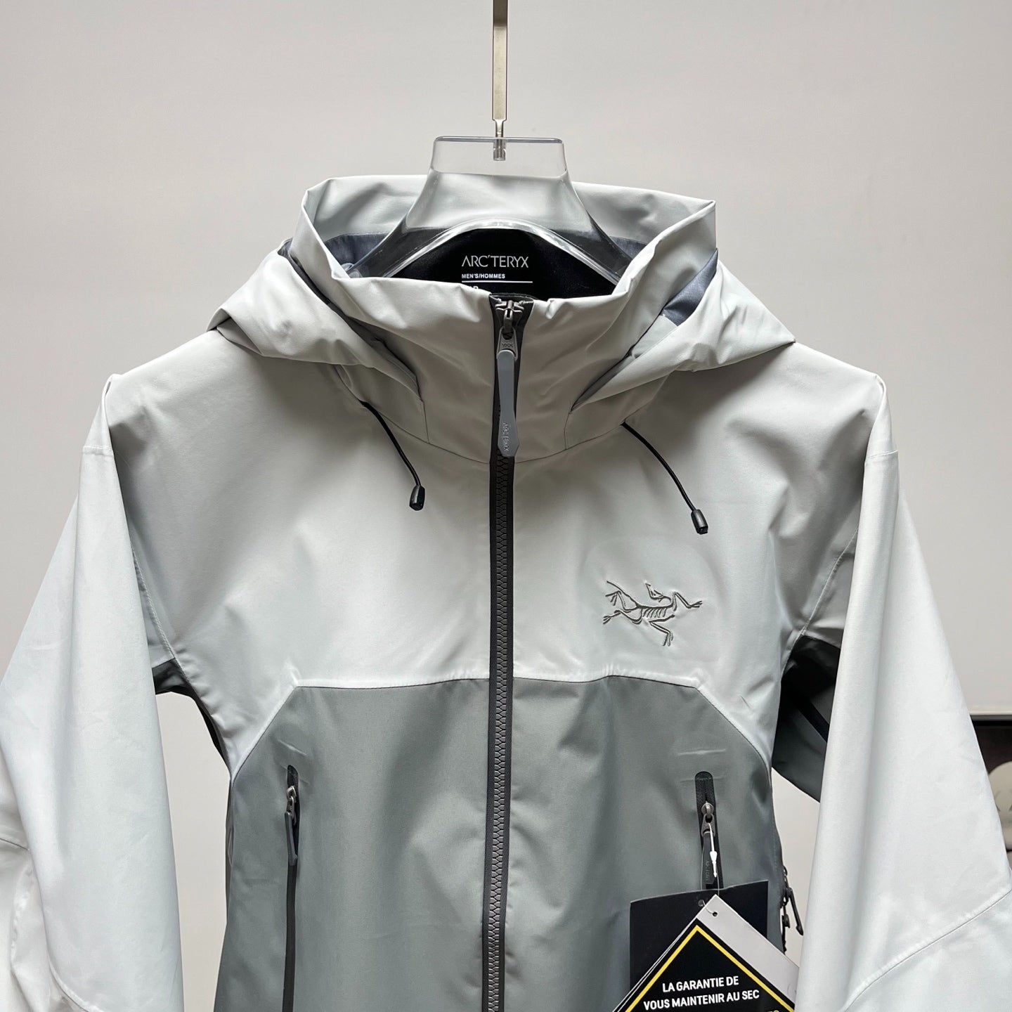 Arc'teryx Beta AR Men's GORE-TEX Pro 3L Waterproof Hardshell Jacket