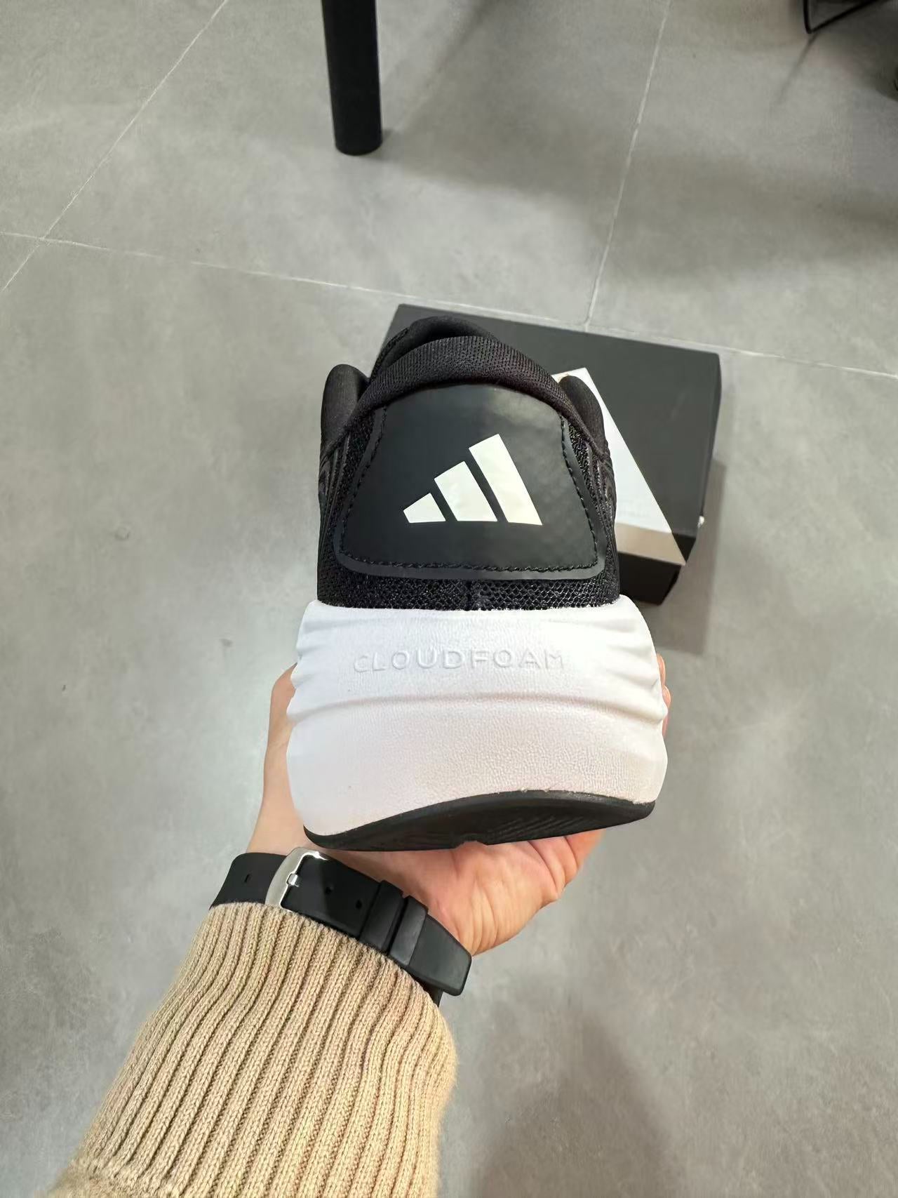 Adidas Galaxy 7 (Core Black / Cloud White colorway)