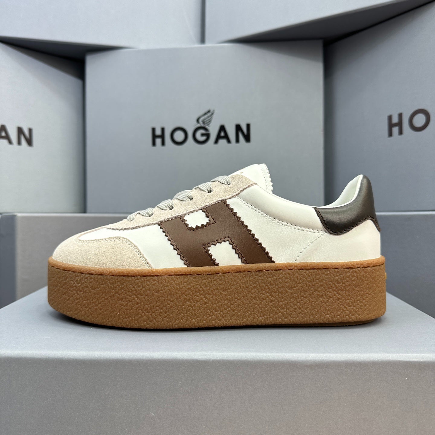 HOGAN White Beige & Brown Thick Gum Platform Casual Sneakers