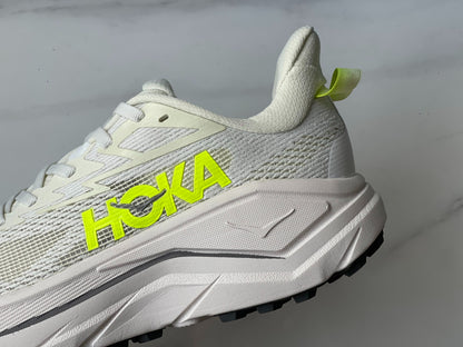 HOKA Challenger 8 White/Neon Hoka Citrus