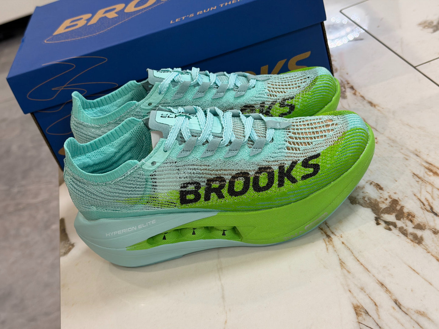 Brooks Unisex Hyperion Elite 5 Carbon-Plated Road Racing Shoes Green
