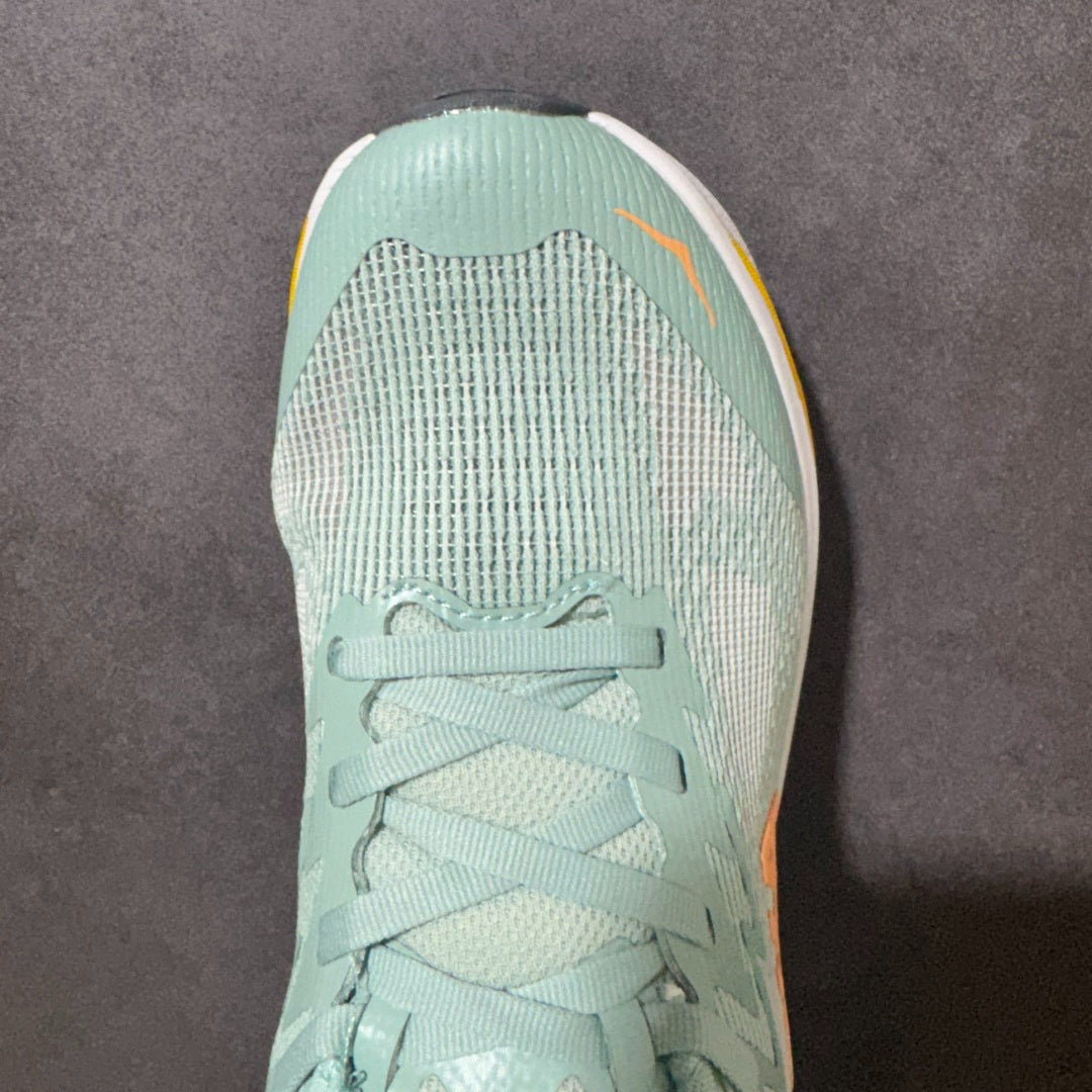 HOKA Challenger 8 All-Terrain Sneakers - Mint Green