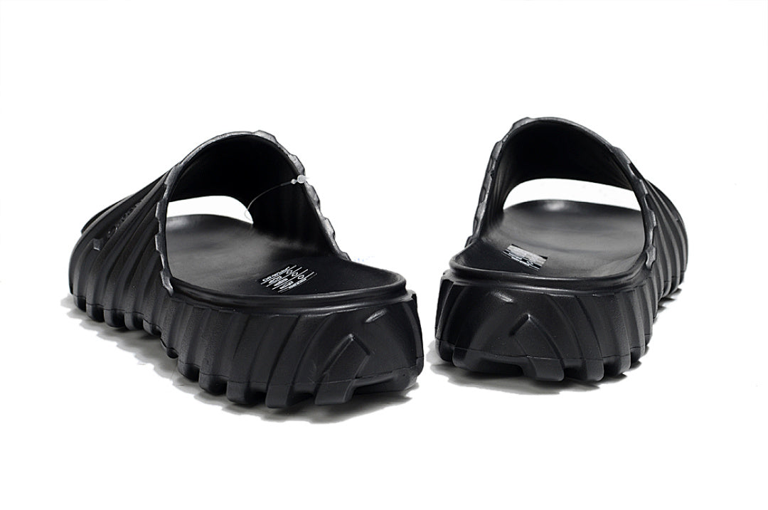 Off-White Tread Slides Black