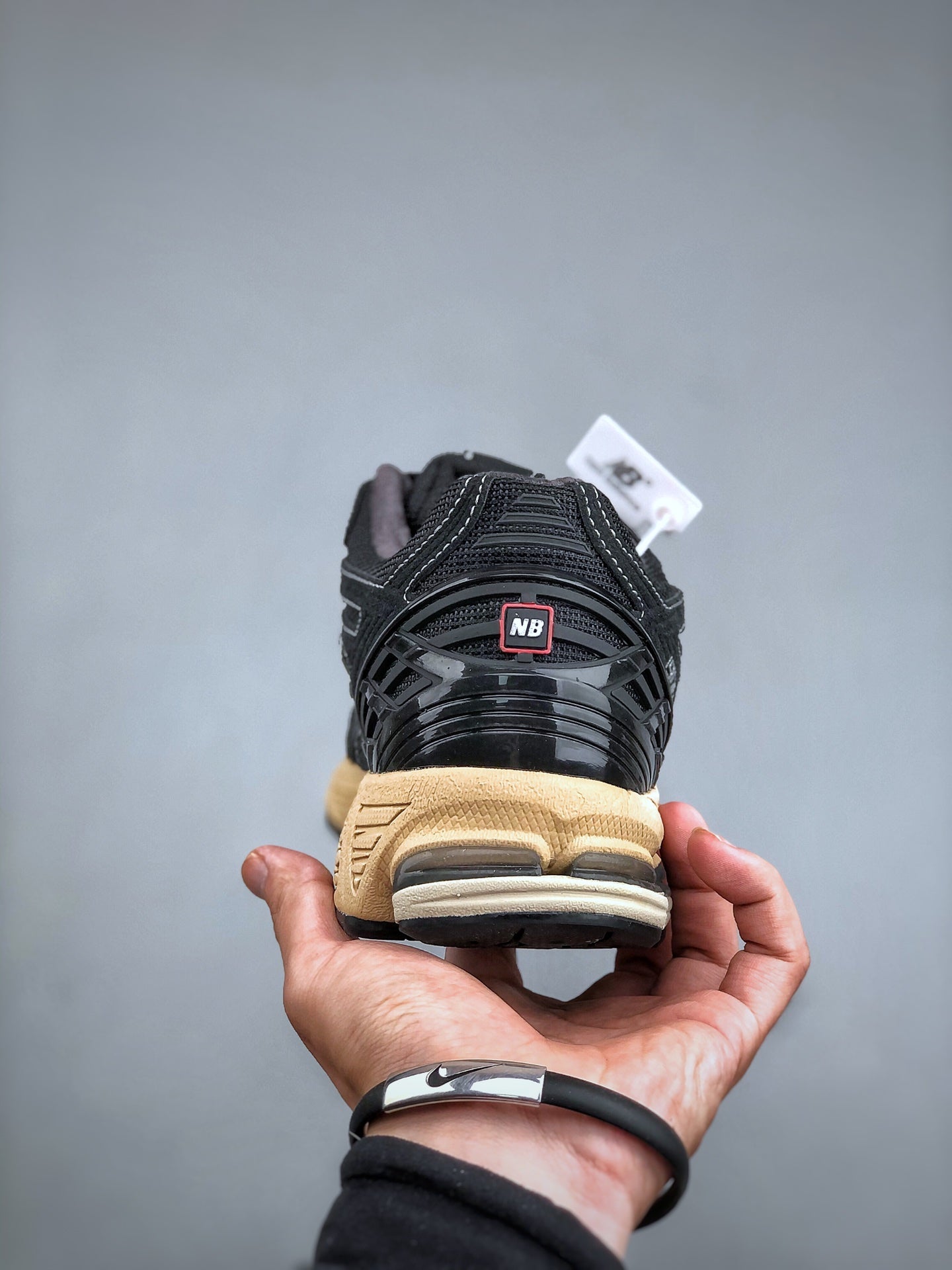 New Balance 1906R "Vintage Black"