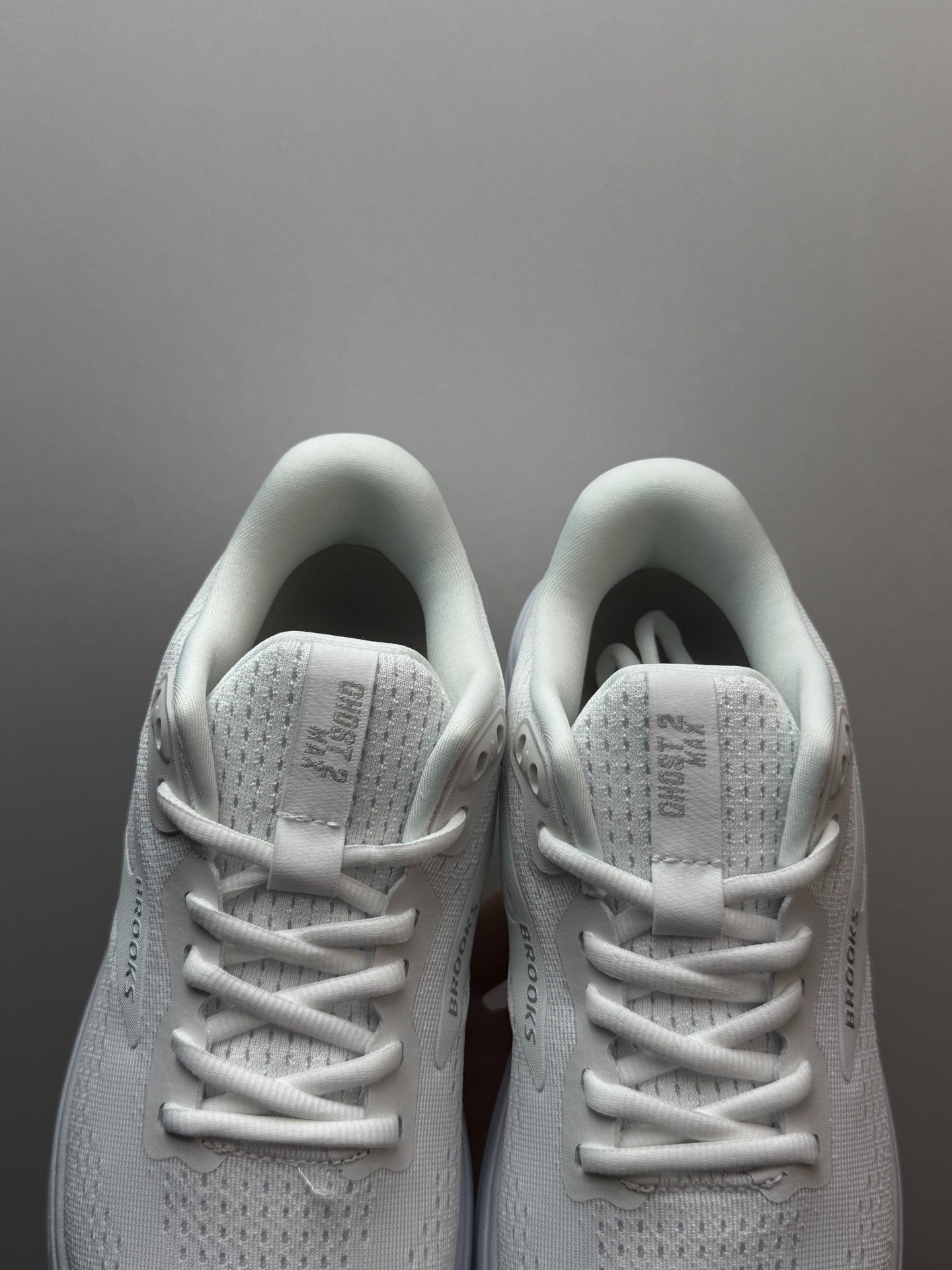 Brooks Men's Ghost Max 2 Road Running Shoes (Bright White/Bright White)