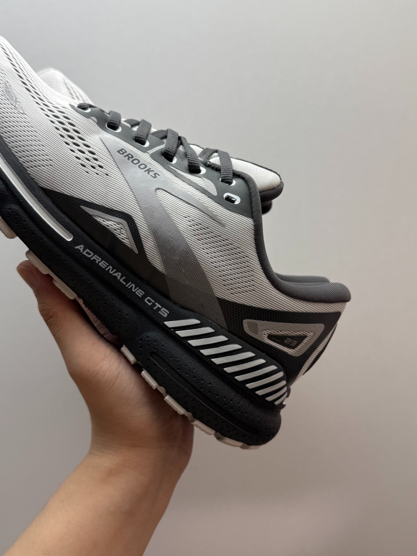 Brooks Men's Adrenaline GTS 23 Supportive Road Running Shoes (Grey/Black/White)