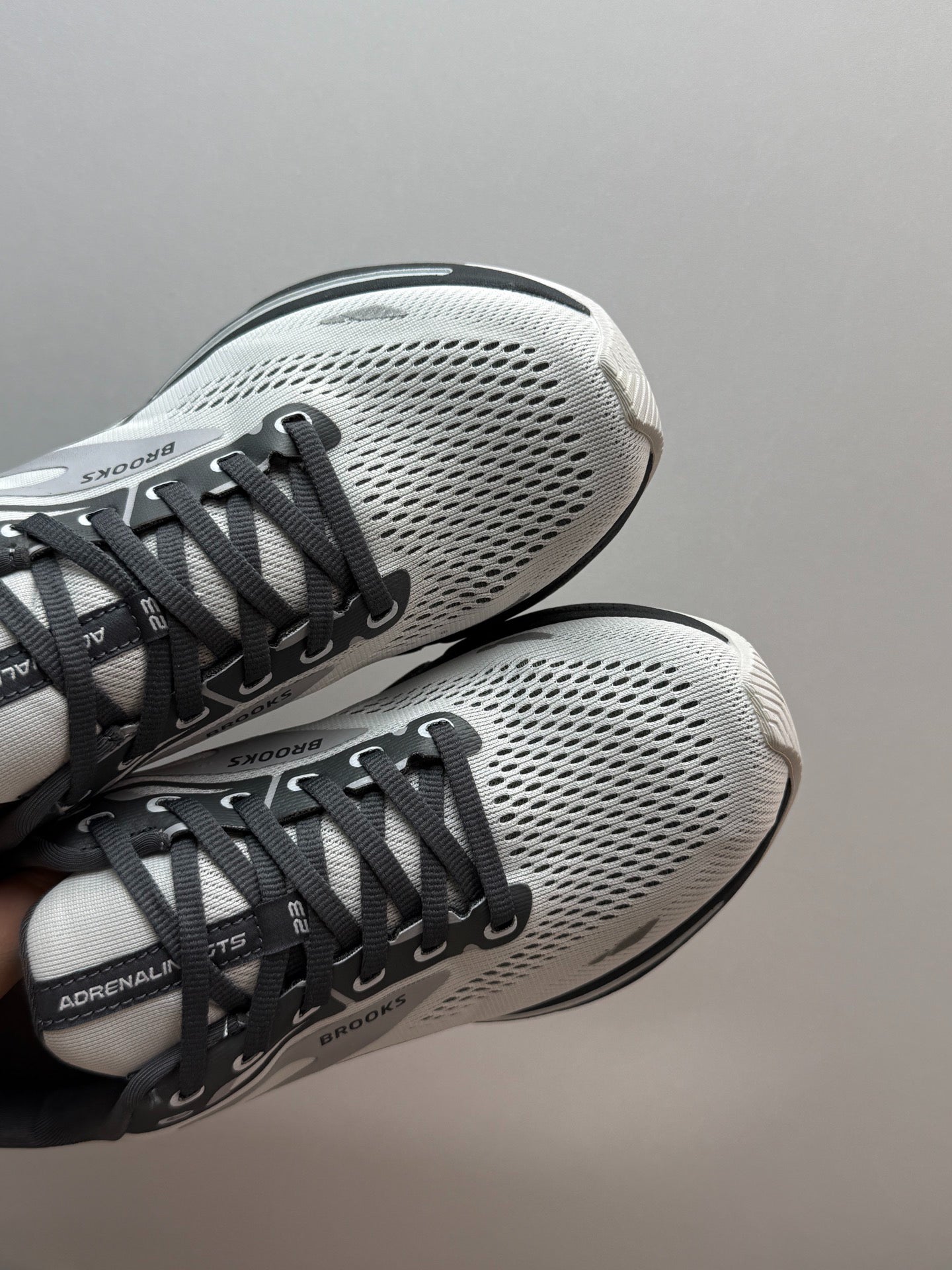 Brooks Men's Adrenaline GTS 23 Supportive Road Running Shoes (Grey/Black/White)