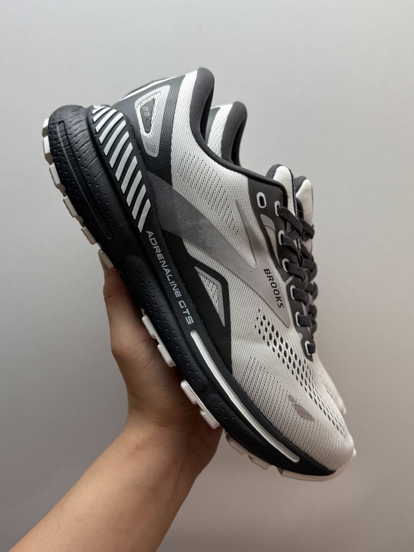 Brooks Men's Adrenaline GTS 23 Supportive Road Running Shoes (Grey/Black/White)