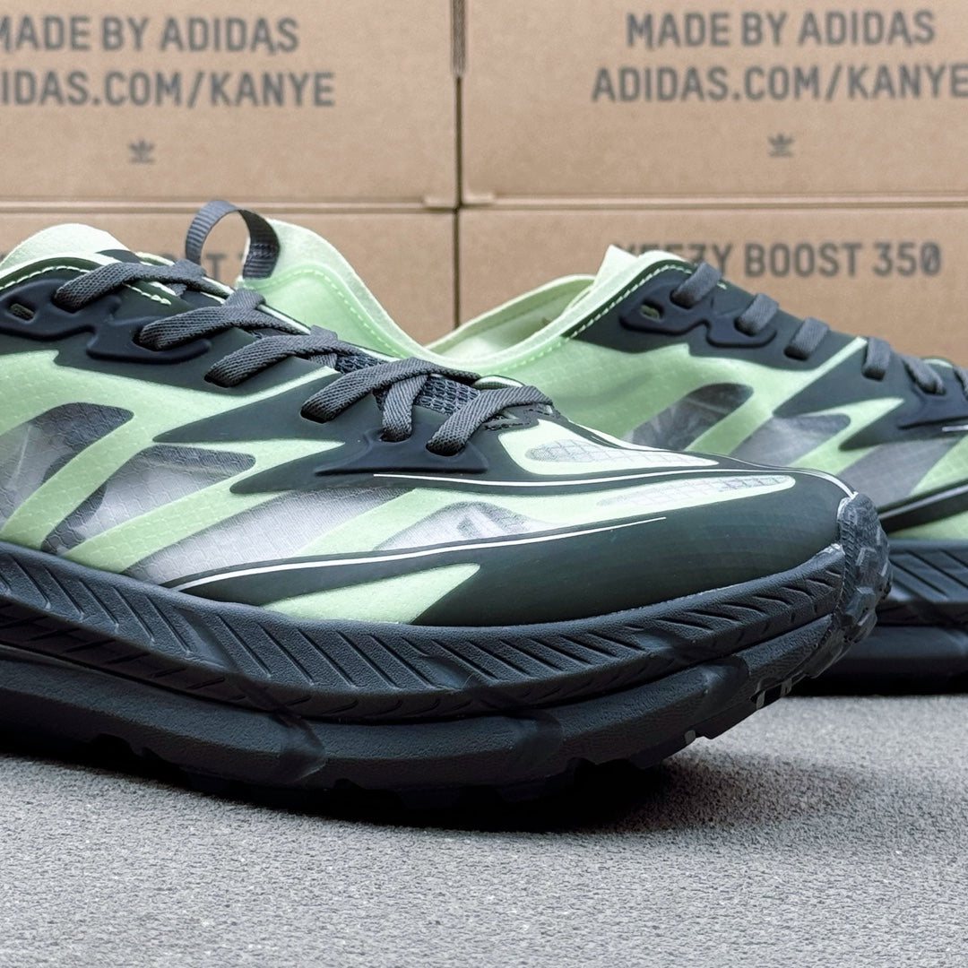 Hoka Mafate Speed 4 Black | Mint Green