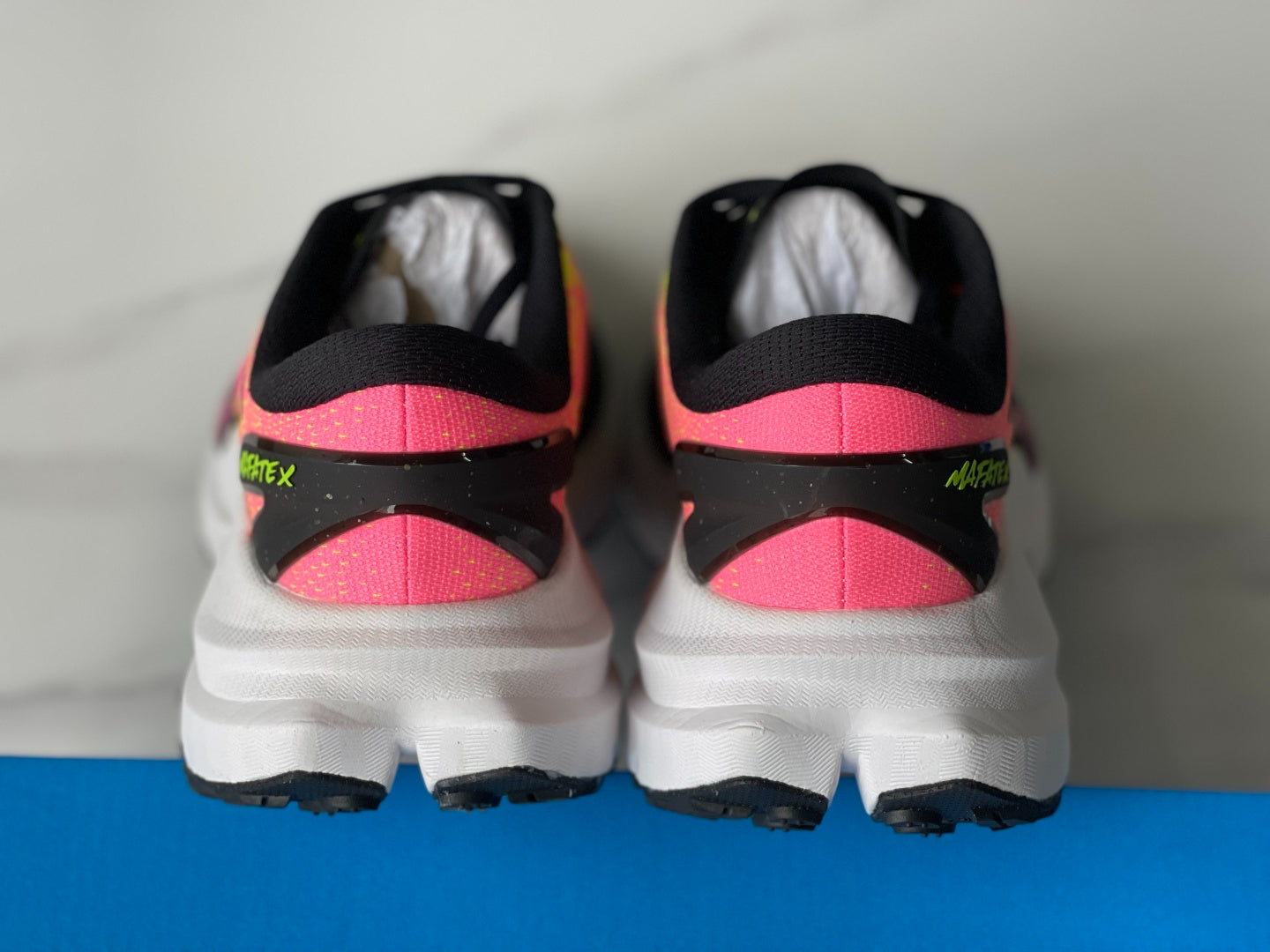 HOKA Mafate X Black | Yellow | Pink