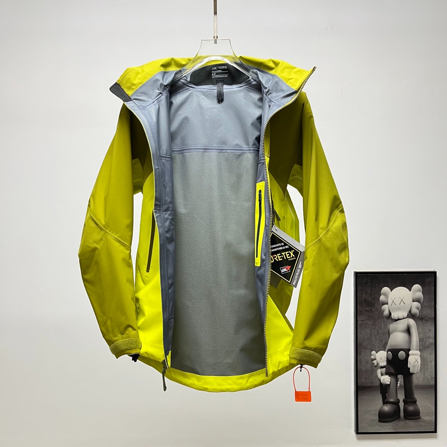 Arc'teryx Beta AR Men's GORE-TEX Pro 3L Waterproof Hardshell Jacket