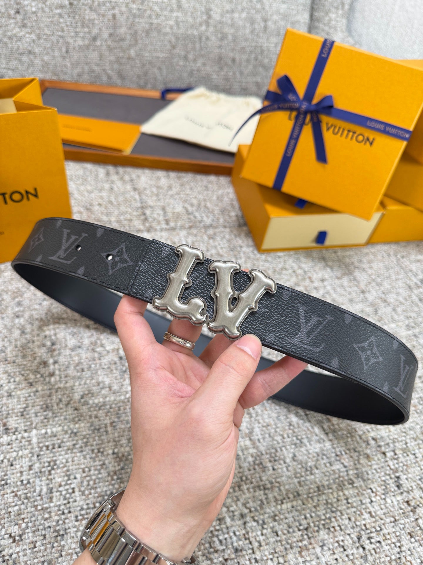Black Monogram Graffiti LV Buckle Men Belt Silver Metal Logo Fashion Dress Belt