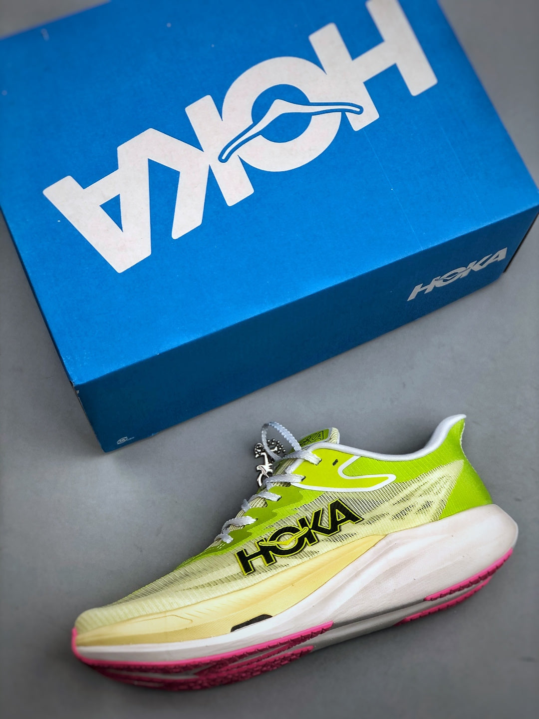 HOKA ONE ONE Mach 6 "Citrus Glow