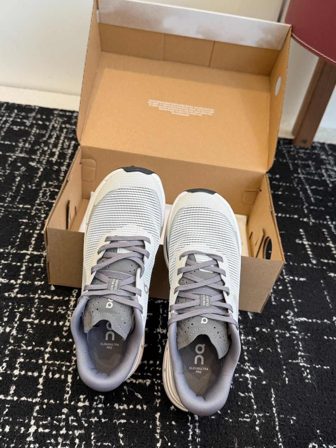 Cloudmonster White Grey Cushioned Running Shoes Unisex Monster Chunky Sole Athletic Trainers