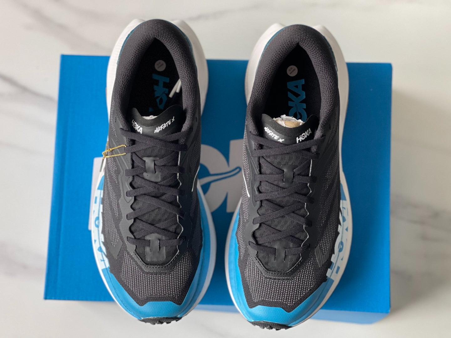 HOKA Mafate X Black | Sky blue